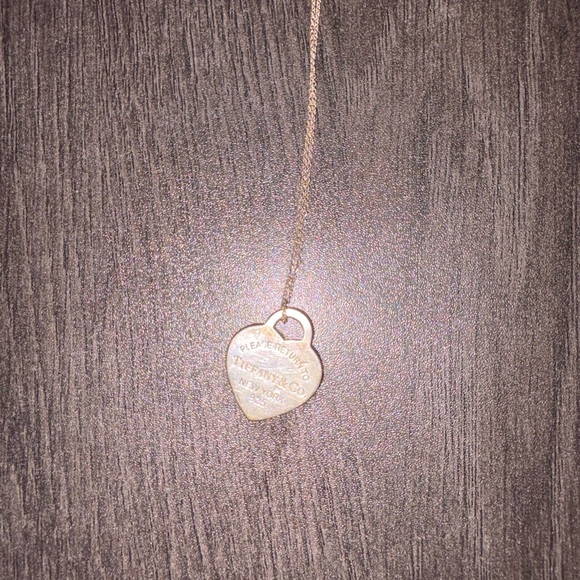 Return To Tiffany’s Necklace - Picture 2 of 3